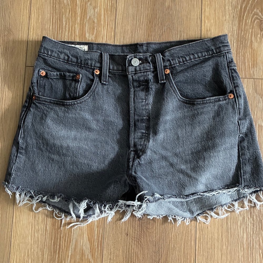 Levi high waist Frayed Hem dark black Jean Denim Shorts